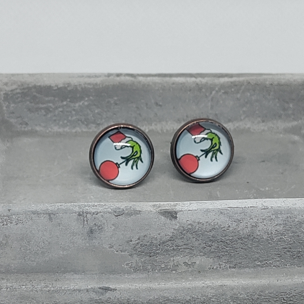 Grinch Cabochon Stud earrings